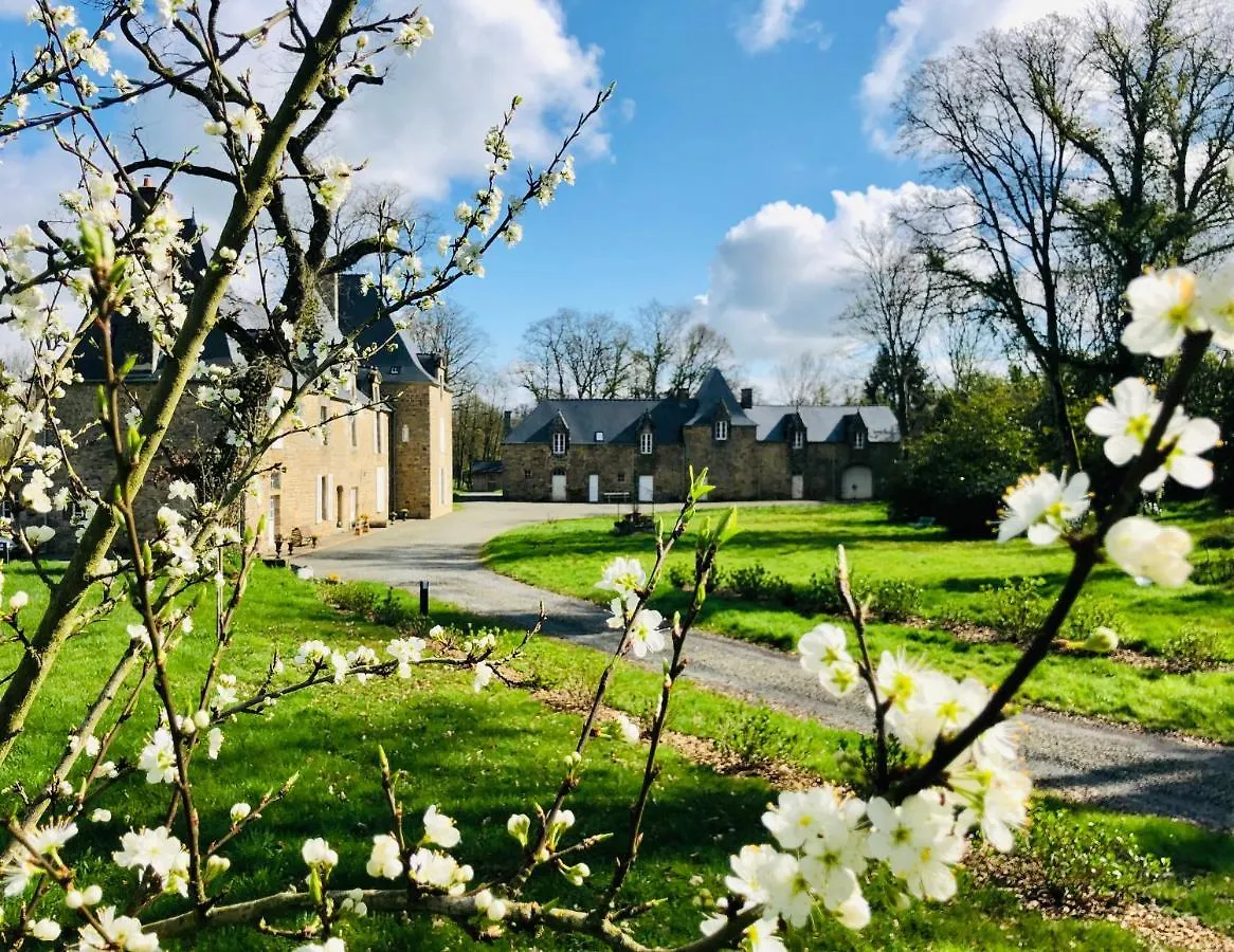 Le Gite Du Chateau De La Croix Chemin Apartment Saint-Leger-des-Pres