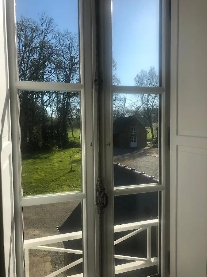Le Gite Du Chateau De La Croix Chemin Apartment Saint-Leger-des-Pres 0*,  France