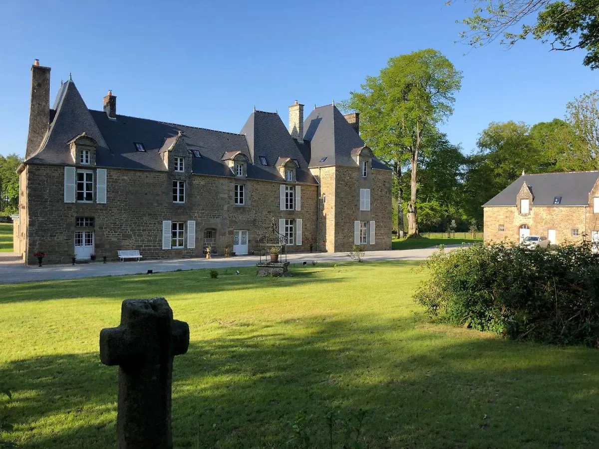 Le Gite Du Chateau De La Croix Chemin Apartment Saint-Leger-des-Pres France